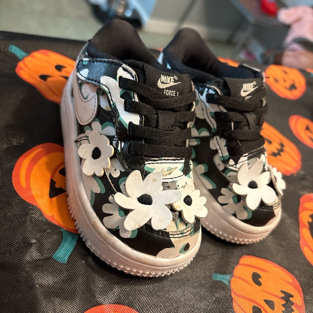 Nike Kids Black and White Floral Sneakers